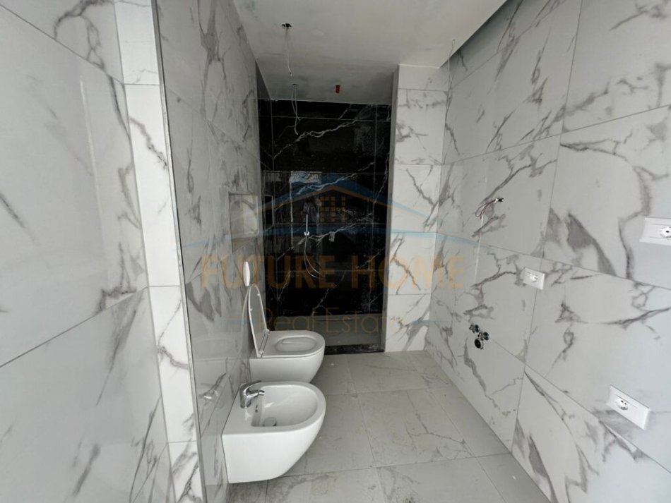 Durres, shitet apartament+verande | Penthouse 1+1 Kati 9, 95 m² 146.000 € (Qerret, Durres)