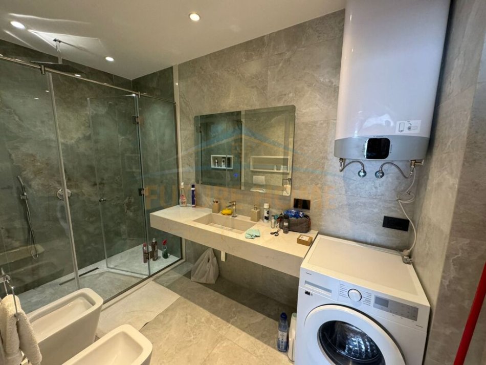 Durres, shitet apartament+verande | Penthouse 1+1 Kati 9, 97 m² 230.000 € (Qerret, Durres)