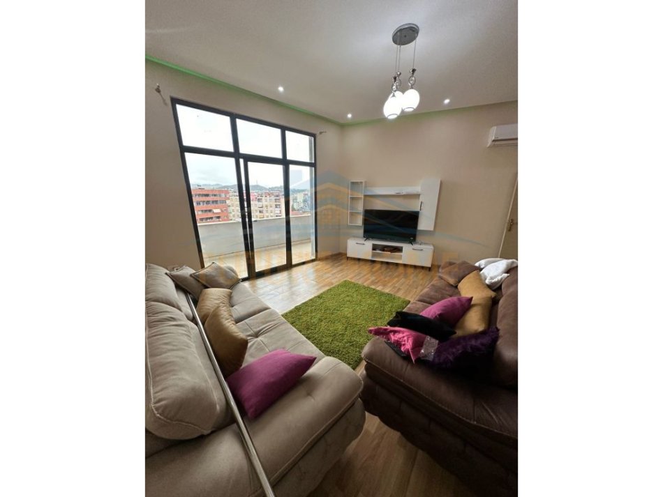 Tirane, jepet me qera apartament 2+1 Kati 9, 126 m² 500 € (Unaza e Re)