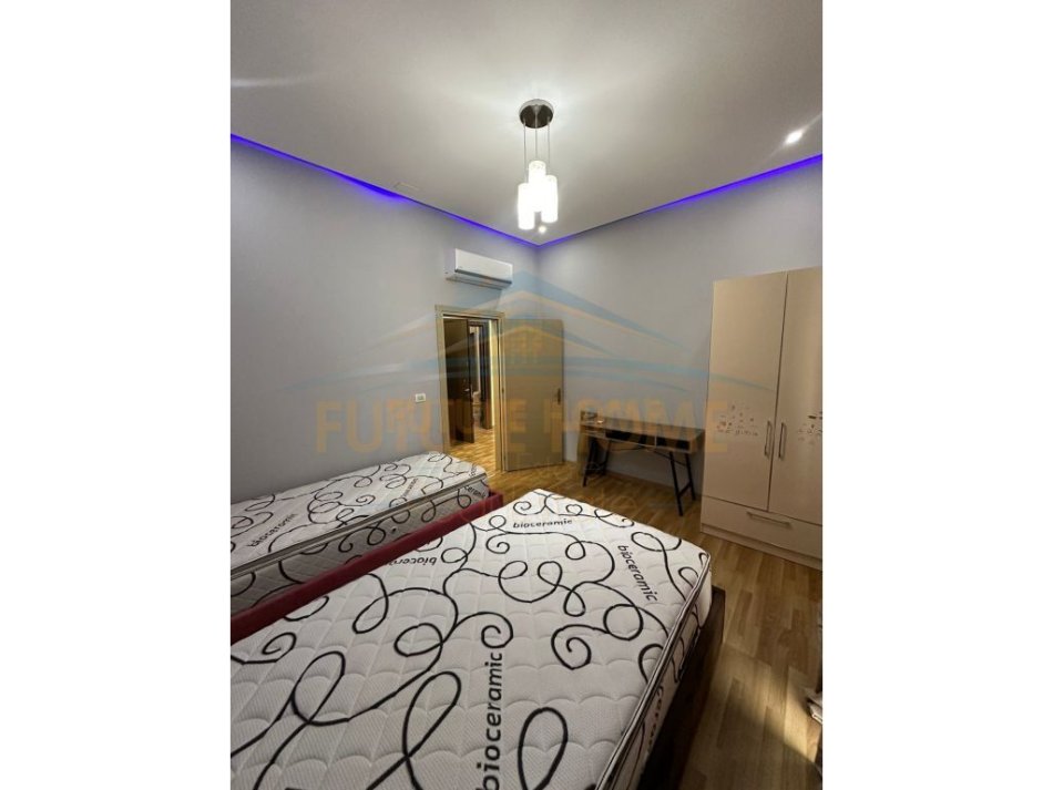 Tirane, jepet me qera apartament 2+1 Kati 9, 126 m² 500 € (Unaza e Re)