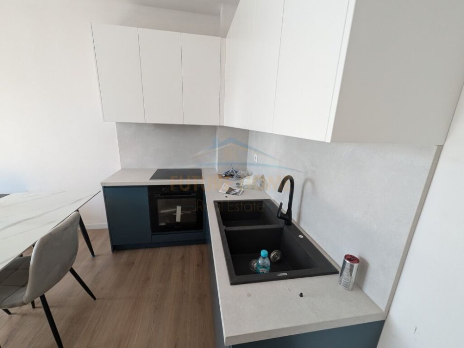 Tirane, shitet apartament 3+1 Kati 9, 104 m² 166.000 € (FUSHA AVIACIONIT)