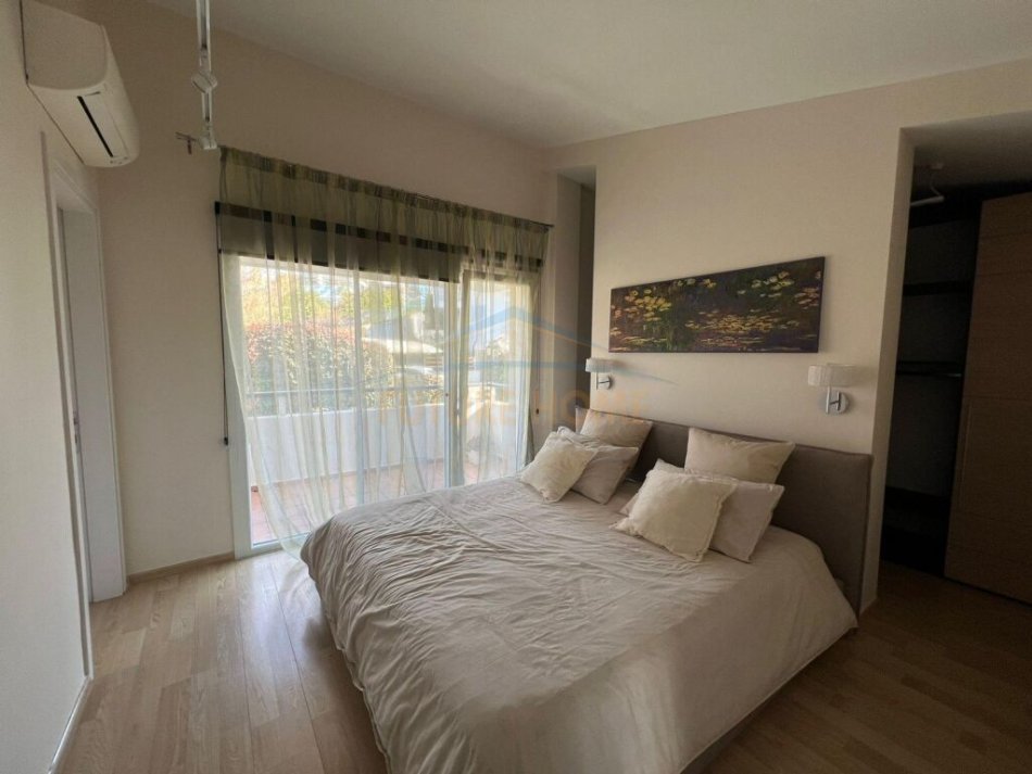Tirane, shitet apartament 2+1+Aneks+Ballkon Kati 2, 126 m² 420.000 € (Long Hill)