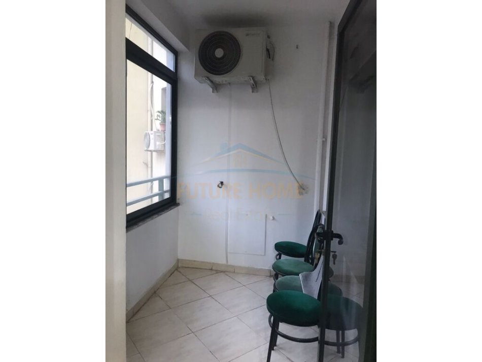 Tirane, shitet apartament 2+1 Kati 8, 116 m² 210.000 € (STACIONI I TRENIT ,USLUGA)