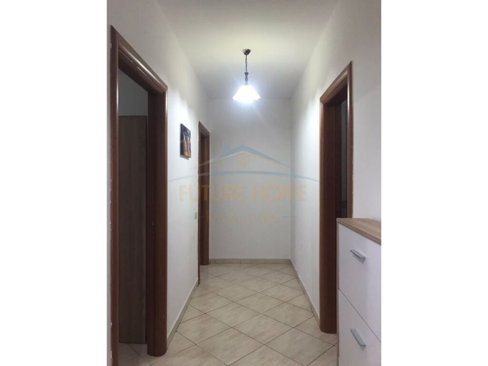 Tirane, shitet apartament 2+1 Kati 8, 116 m² 210.000 € (STACIONI I TRENIT ,USLUGA)