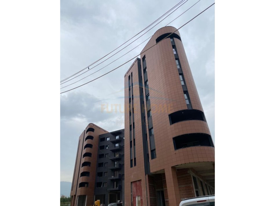 Tirane, shitet apartament 2+1 Kati 5, 128 m² (Unaza e Re) Cmimi : 197.900 Euro