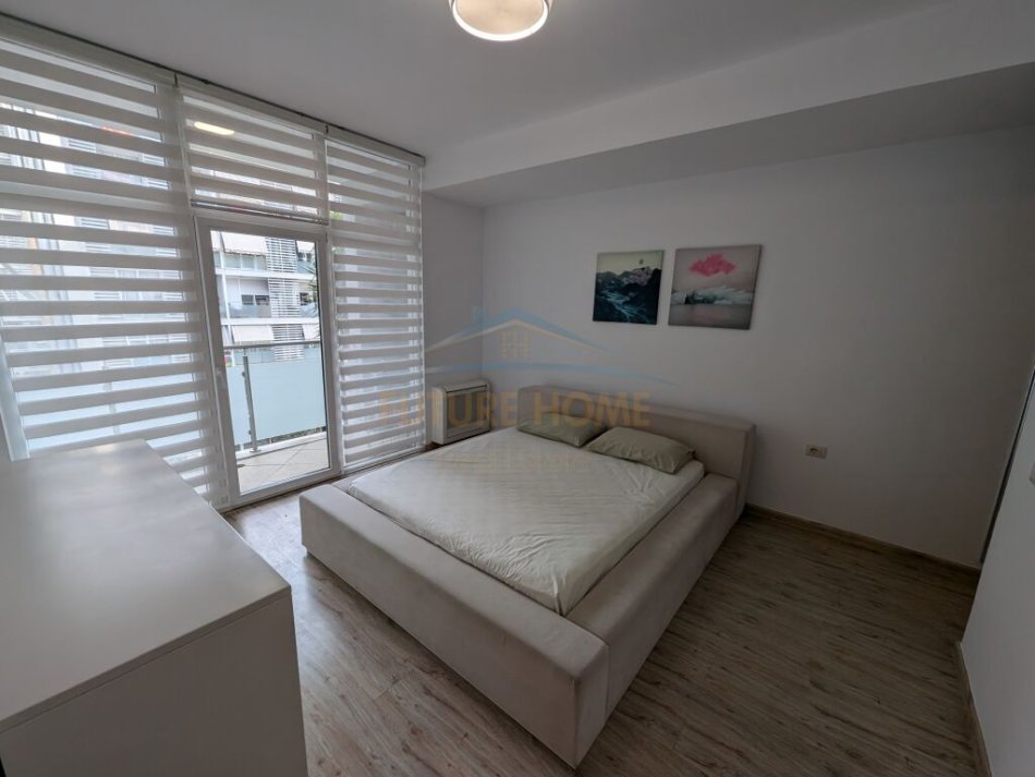 Tirane, shes apartament 2+1+Ballkon Kati 4, 114 m² 259.000 € (KOmuna e Parisit)