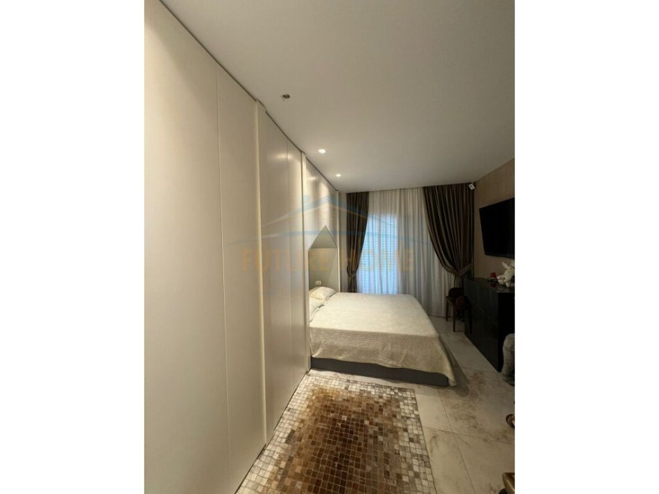 Tirane, shitet apartament 2+1 Kati 1, 117 m² 280.000 € (Liqeni i Thate)