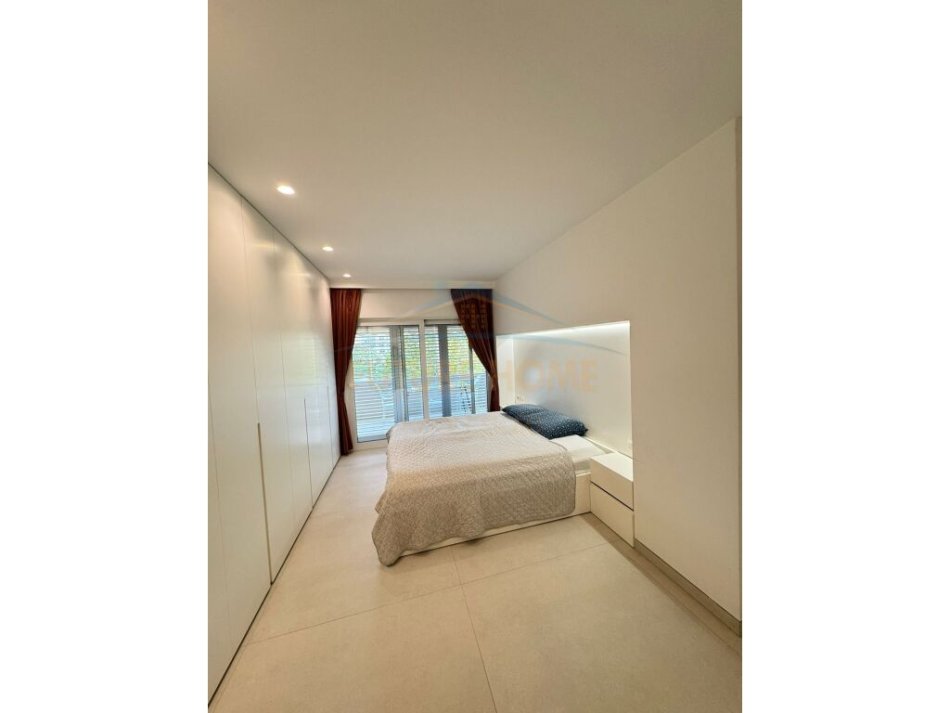 Tirane, shitet apartament 2+1 Kati 1, 117 m² 270.000 € (LIQENI I THATE)