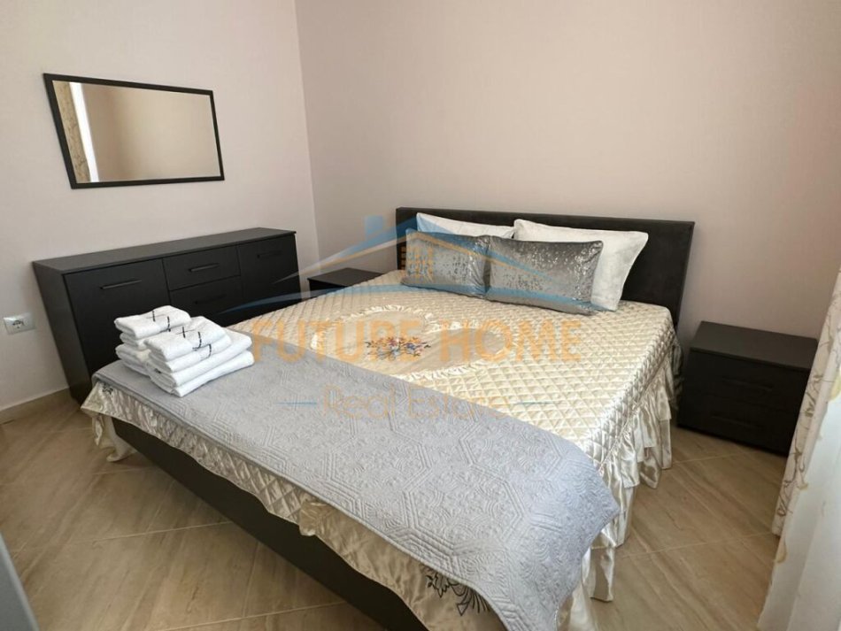 Tirane, jepet me qera apartament 2+1 Kati 7, 85 m² 800 € (jordan misja)