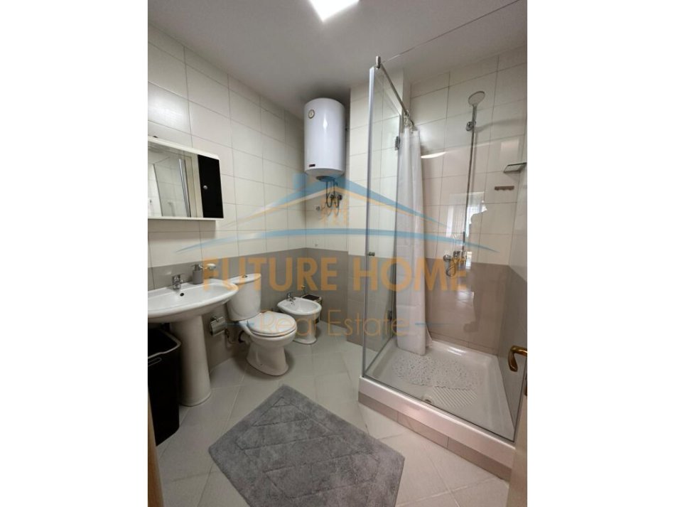Tirane, jepet me qera apartament 2+1 Kati 7, 85 m² 800 € (jordan misja)