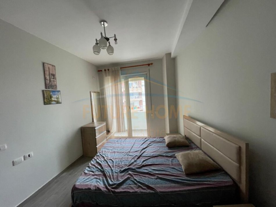 Tirane, shitet apartament 2+1 Kati 4, 112 m² 185.000 € (Liqeni i thate)