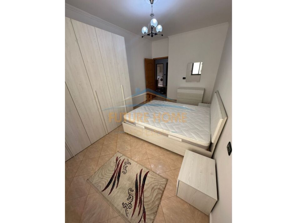 Tirane, jepet me qera apartament 2+1 Kati 4, 78 m² 550 € (Gjergj Legisi)