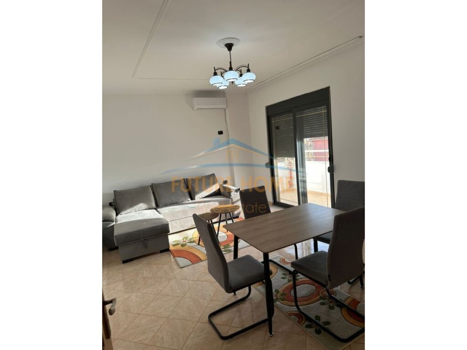 Tirane, jepet me qera apartament 2+1 Kati 4, 78 m² 550 € (Gjergj Legisi)