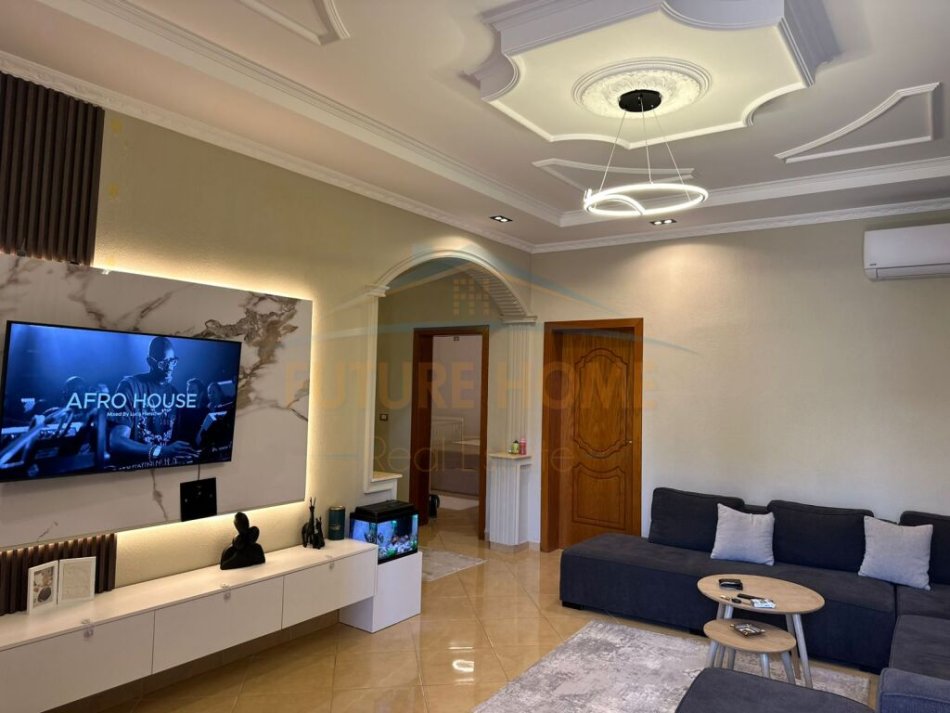 Durres, shitet Vile 2 Katshe Kati 0, 426 m² 280.000 € (Durres)