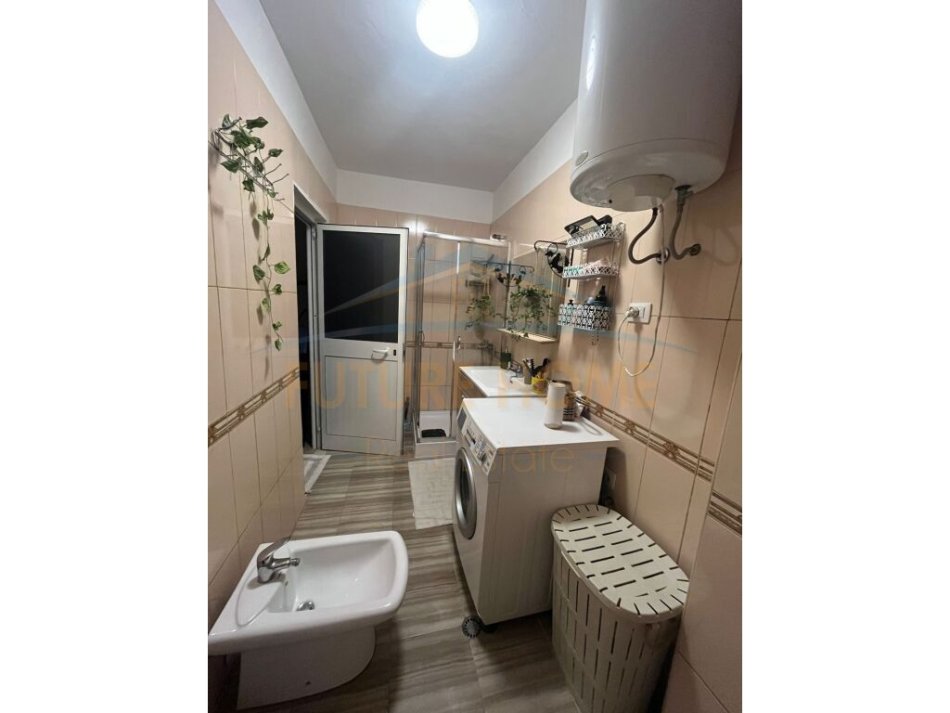 Durres, shitet apartament 1+1 Kati 1, 122 m² 143.000 € (Plazh, Durres)