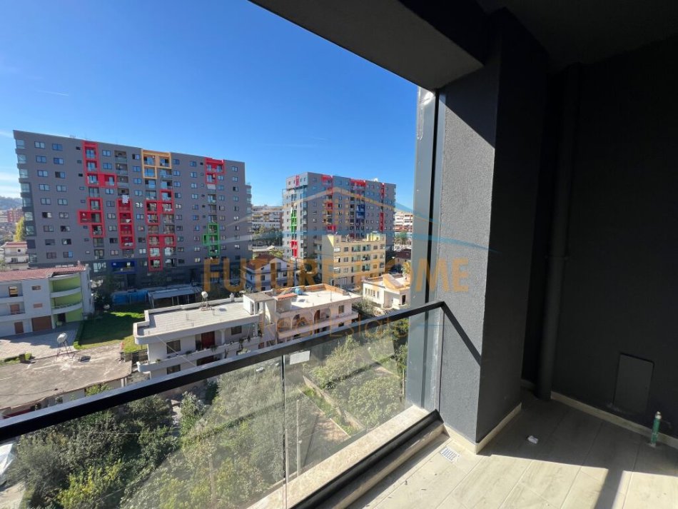 Tirane, shitet apartament 2+1 Kati 5, 101 m² 151.500 € (Unaza e Re)