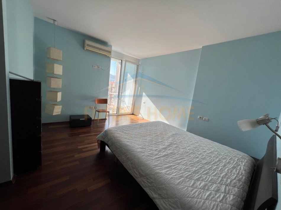 Tirane, jepet me qera apartament 2+1 Kati 9, 118 m² 650 € (Rruga e Kavajes)