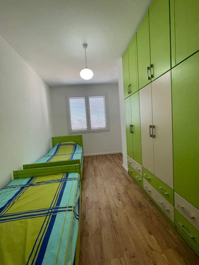 Tirane, jepet me qera apartament 2+1+A+BLK Kati 2, 108 m² 950 Euro (rruga elbasanit)
