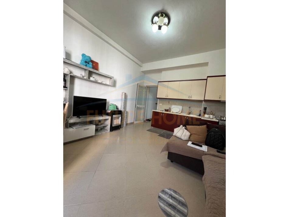 Tirane, shes apartament 1+1+Ballkon Kati 1, 62 m² 65.000 € (Fresku)