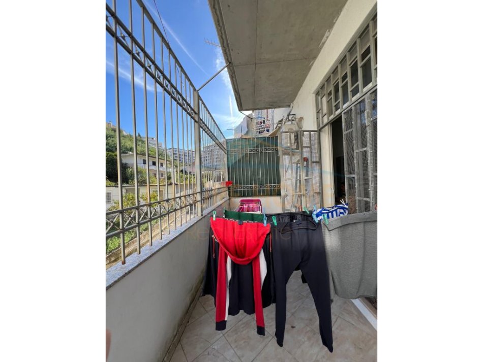 Tirane, shes apartament 1+1+Ballkon Kati 1, 62 m² 65.000 € (Fresku)