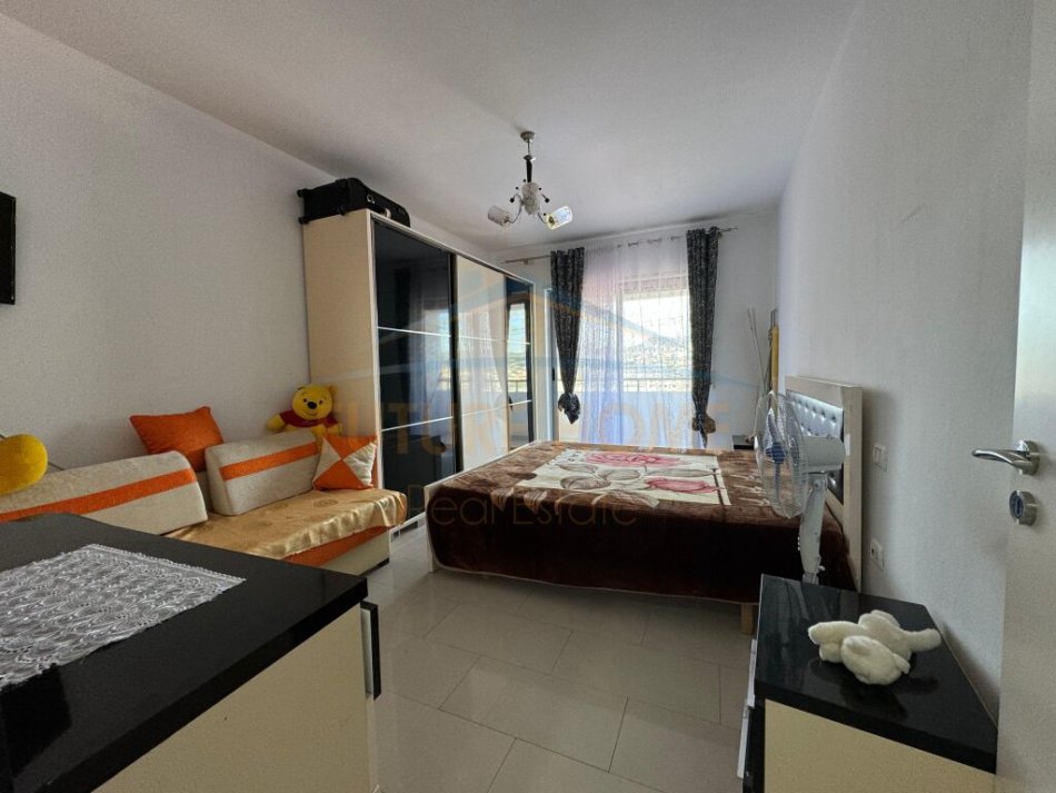 Durres, shitet apartament 1+1+Ballkon Kati 8, 68 m² 62.000 € (fusha e reres)