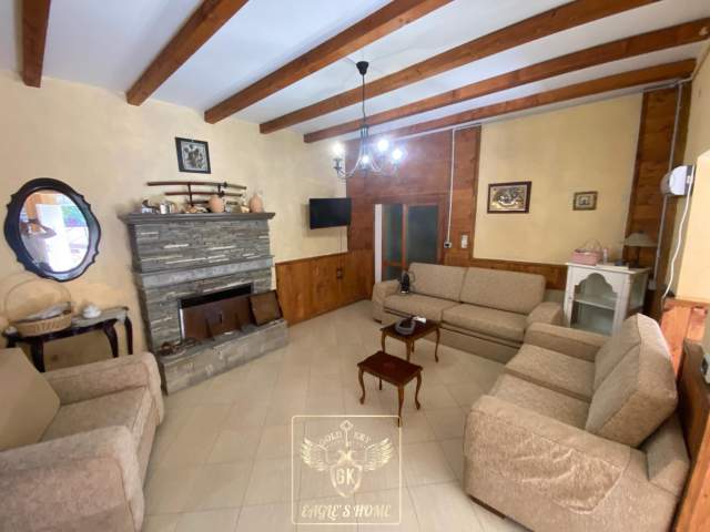 Durres, jepet me qera apartament 1+1+A+BLK Kati 1, 300 Euro (GJYKATA DURRES)