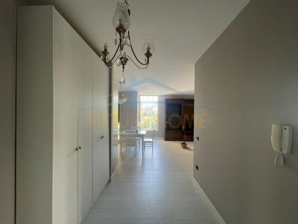 Durres, jepet me qera apartament 2+1+Ballkon Kati 5, 90 m² 450 € (Vila E Zogut,Durres)