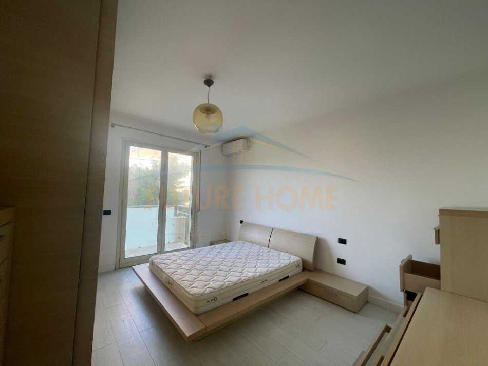 Durres, jepet me qera apartament 2+1+Ballkon Kati 5, 90 m² 450 € (Vila E Zogut,Durres)