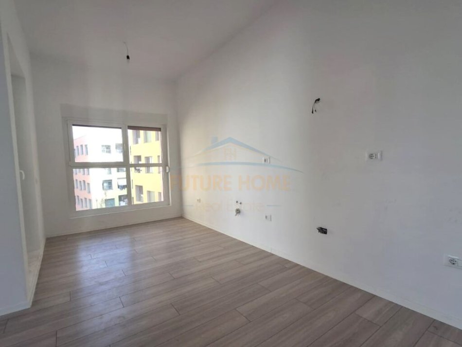 Tirane, shitet apartament 1+1+Ballkon Kati 3, 67 m² 93.000 € (Mangalem)