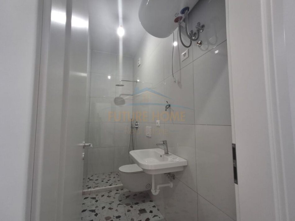 Tirane, shitet apartament 1+1+Ballkon Kati 3, 67 m² 93.000 € (Mangalem)
