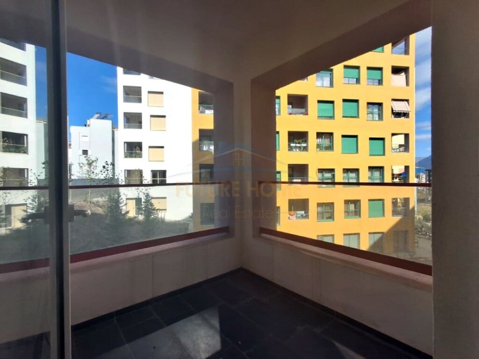 Tirane, shitet apartament 1+1+Ballkon Kati 3, 67 m² 93.000 € (Mangalem)
