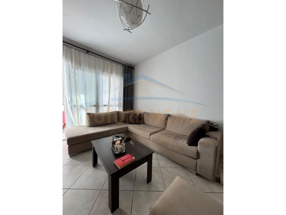 ALF45775 Tirane, jepet me qera 1+1 Kati 4, 76 m² 350 € (Muhamed Deliu)