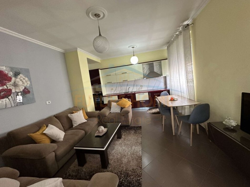Tirane, shitet apartament 2+1 Kati 6, 101 m² 120.000 € 