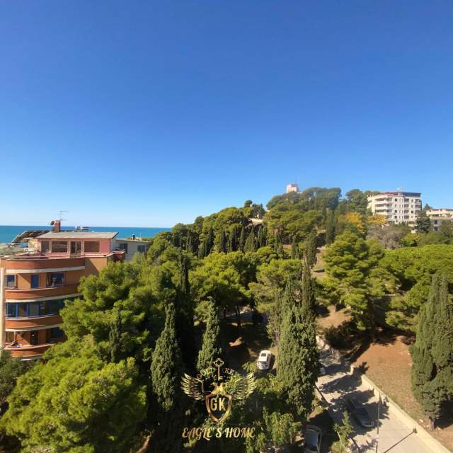 Durres, jap me qera apartament 3+1+A Kati 5, 120 m² 500 Euro (Vila Zogut)