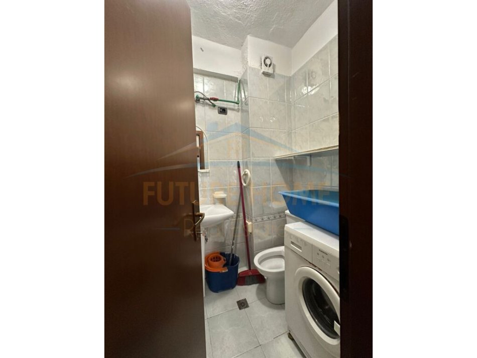 Tirane, jepet me qera apartament 2+1 Kati 6, 110 m² 700 € (Rruga e Durresit)