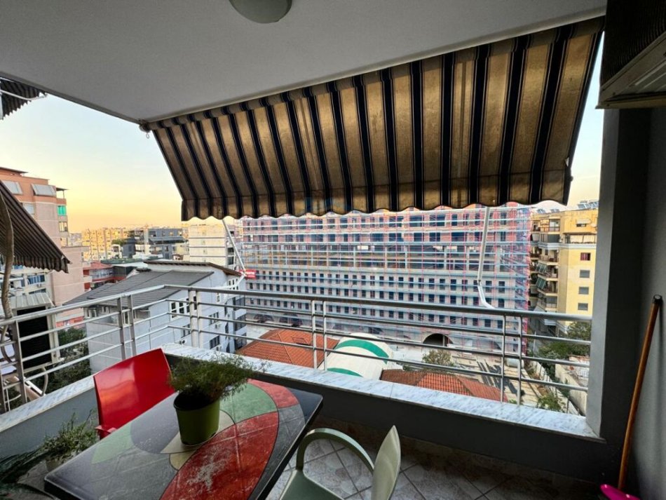 Tirane, shitet apartament 2+1 Kati 6, 120 m² 292.000 € (Kika 1)
