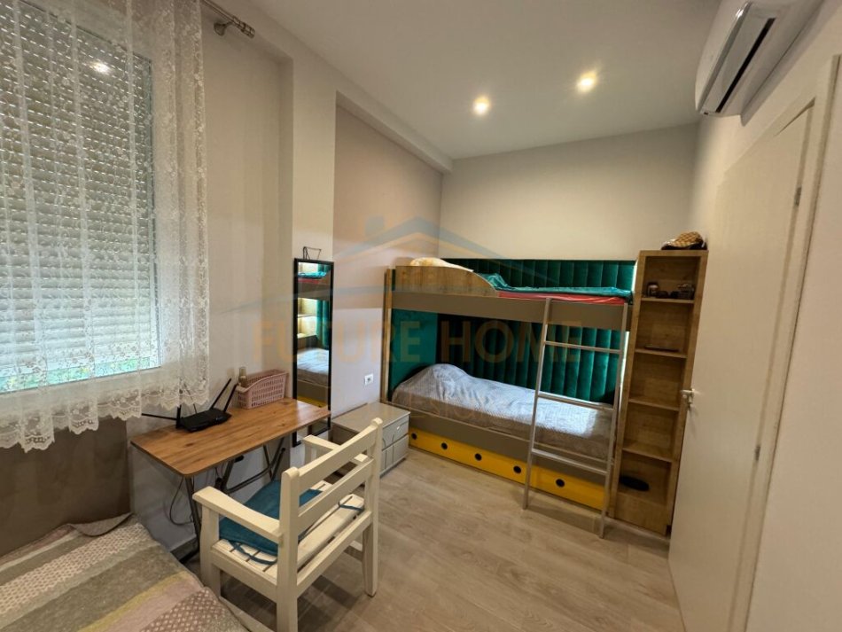 Durres, shitet apartament 2+1 Kati 0, 95 m² 380.000 € (Lura 3, Gjiri i Lalzit)