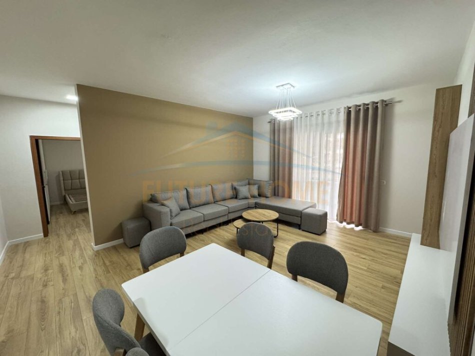 Tirane, shitet apartament 2+1 Kati 1, 88 m² 122.000 € (YZBERISHT)