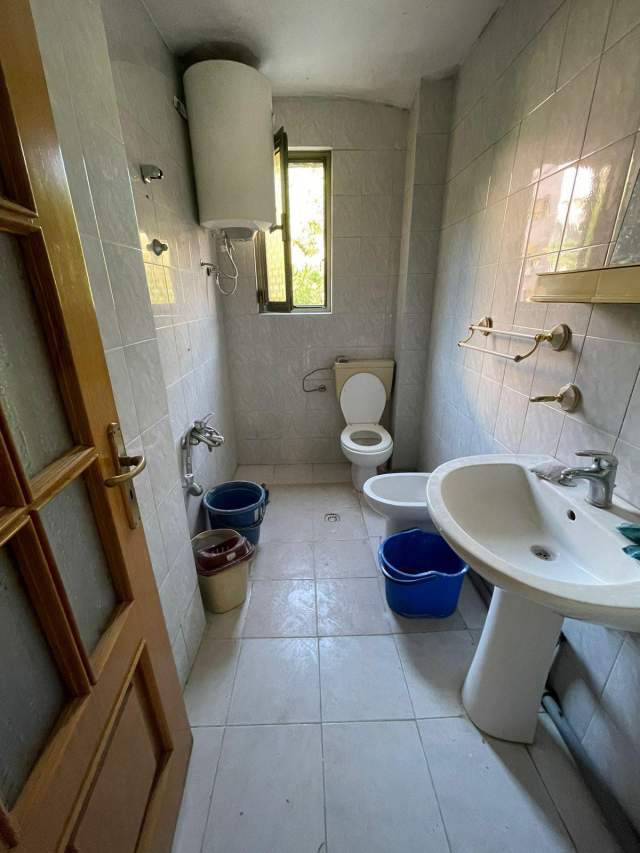 Tirane, shitet apartament Kati 3, 84 m² 98.000 Euro (Sander Prosi)