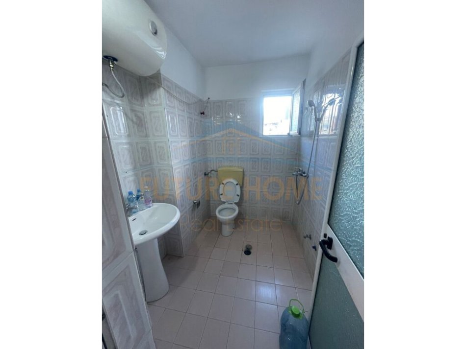 Tirane, shitet apartament 1+1 Kati 5, 49 m² 88.000 € (Tregu Elektrik)