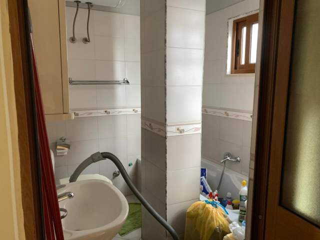 Tirane, shitet Vile 3+1+BLK Kati 2, 240 m² 350.000 Euro (21 dhjetori)