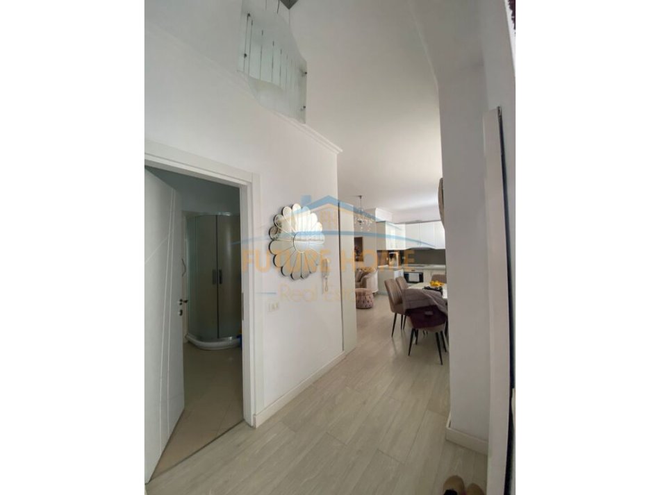 Tirane, shitet apartament 2+1 Kati 7, 85 m² 120.000 € (Jordan Misja)