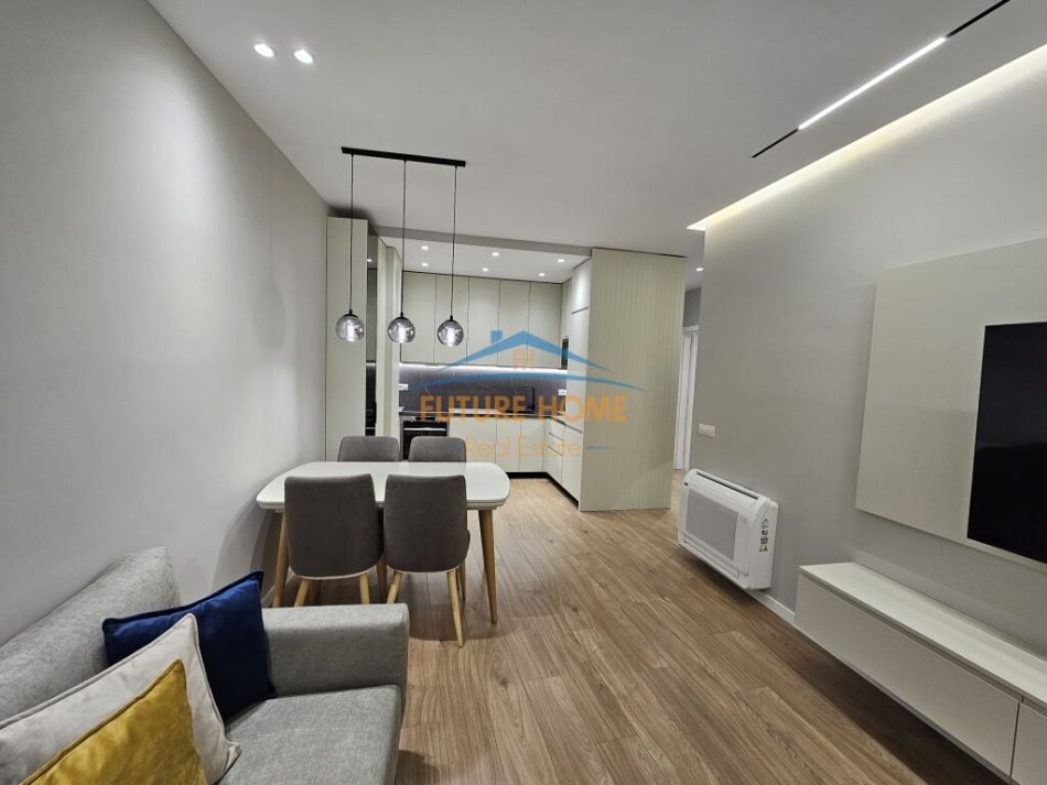 Tirane, jepet me qera apartament 2+1 Kati 2, 102 m² 1.000 € (Teg)