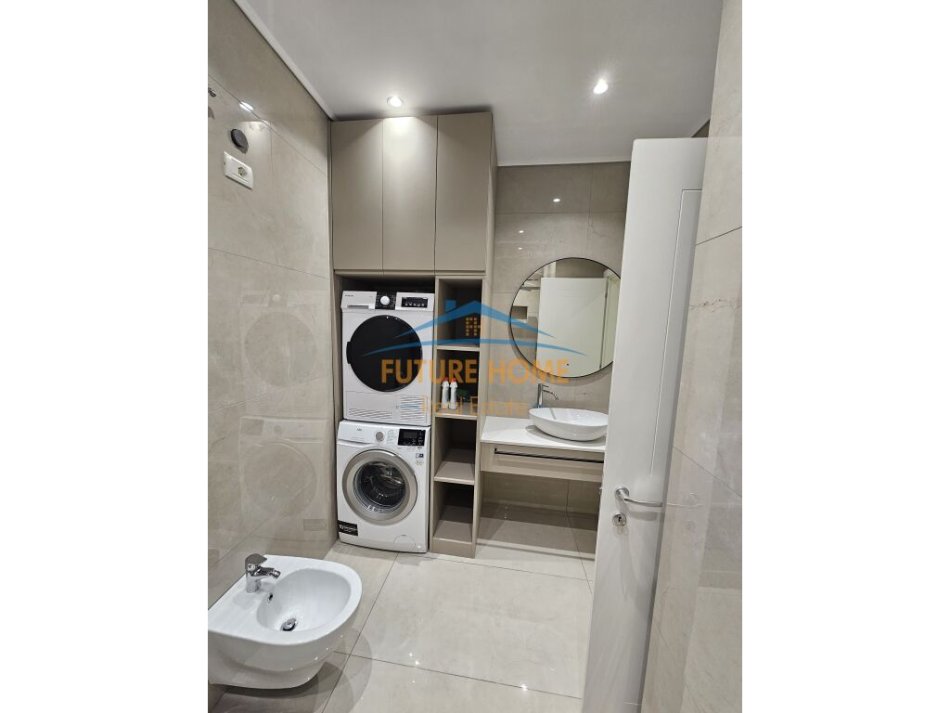 Tirane, jepet me qera apartament 2+1 Kati 2, 102 m² 1.000 € (Teg)