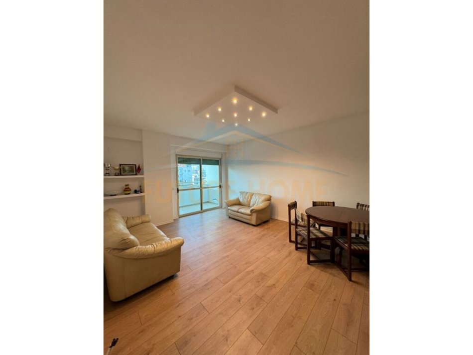 Tirane, shitet apartament 2+1 Kati 4, 114 m² 200.000 € (Riza Cerova)