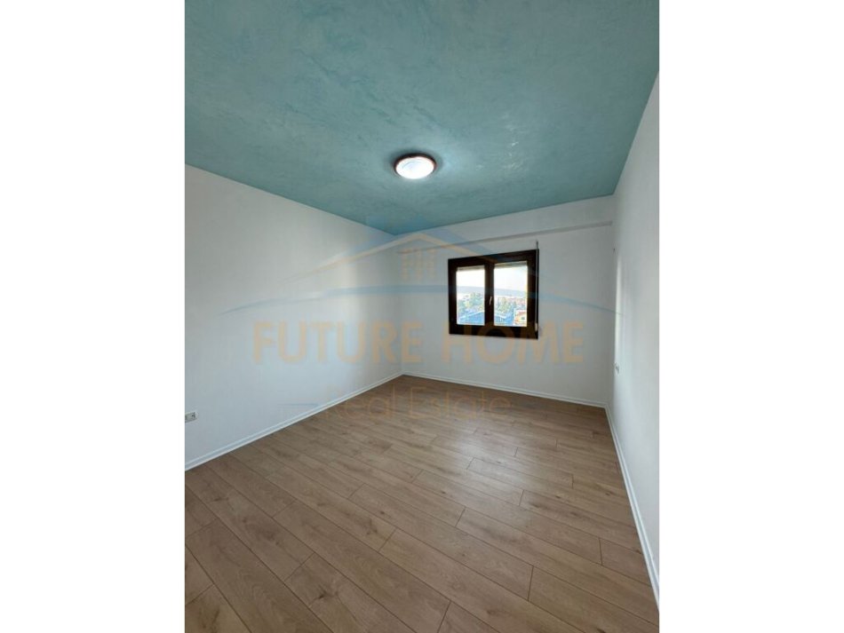 Tirane, shitet apartament 2+1 Kati 4, 114 m² 200.000 € (Riza Cerova)