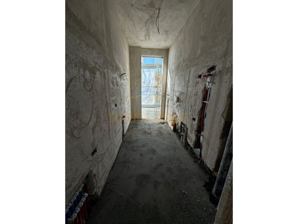 Tirane, shitet apartament 1+1 Kati 4, 68 m² 116.900 € 