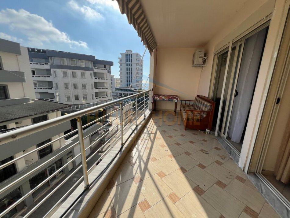 Durres, jepet me qera apartament 2+1 Kati 4, 100 m² 500 € (Plazh Iliria, Durres)