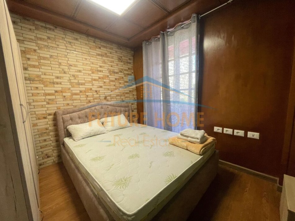 Tirane, shitet apartament duplex Dublex Kati 3, 322 m² (Bllok)