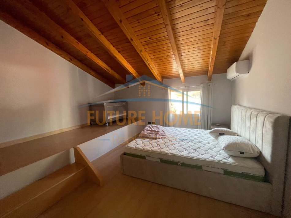 Tirane, shitet apartament duplex Dublex Kati 3, 322 m² (Bllok)